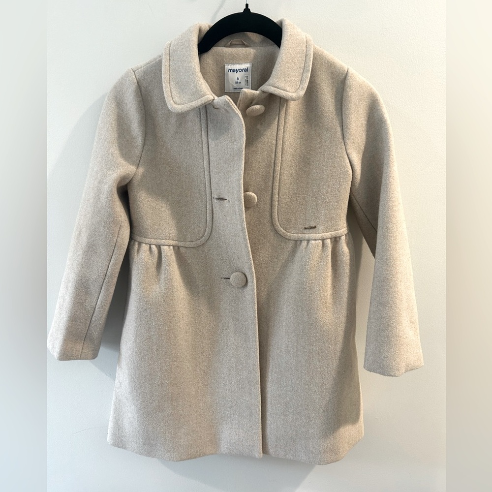 Mayoral gently used beige wool coat. Girls size 8.